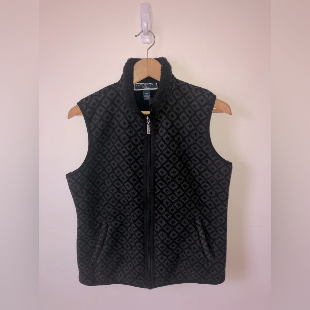 Karen Scott Women’s Athletic Black Vest Size Petite Medium (PM)